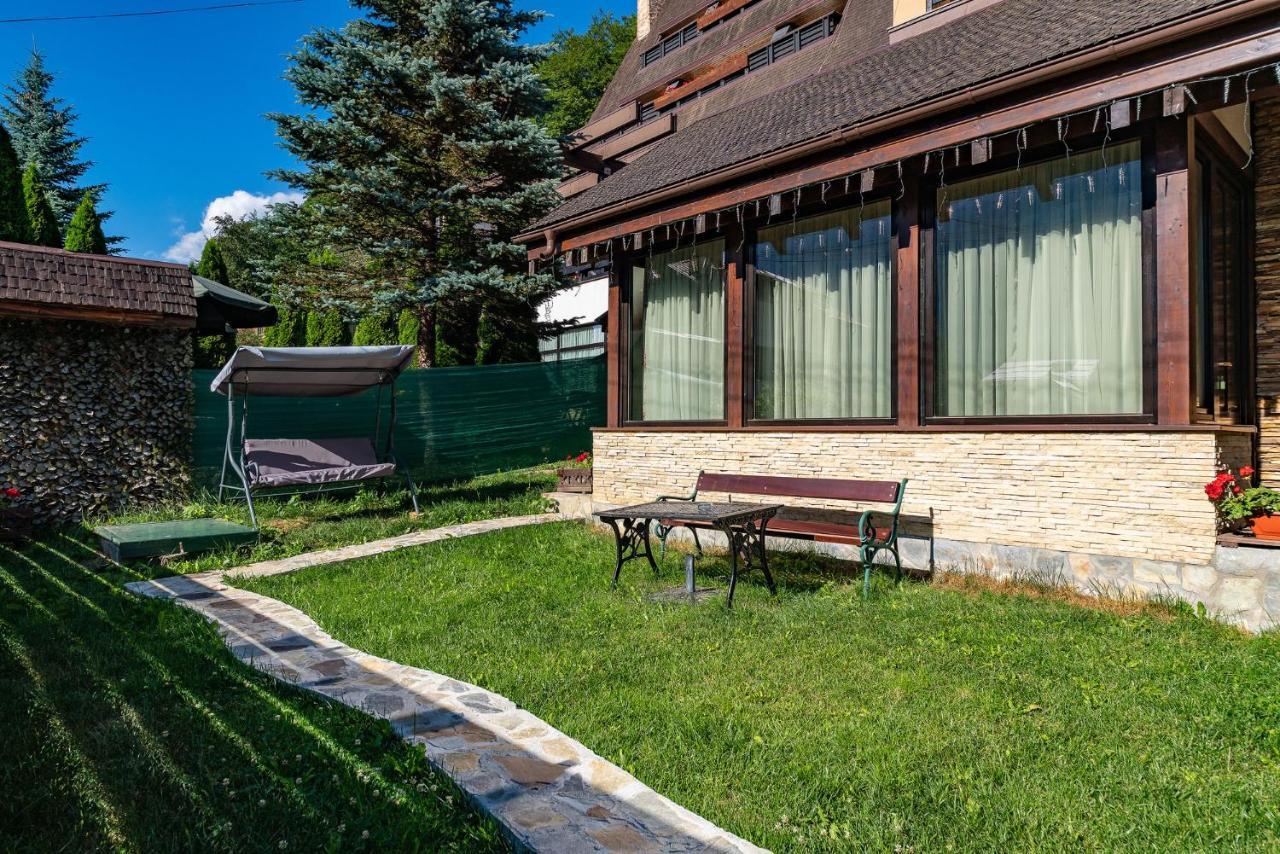 Отель Casa Freya Буштени Экстерьер фото
